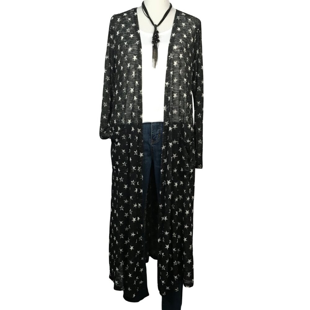 LuLaRoe Sarah Duster – Black & White Collection | Star Print